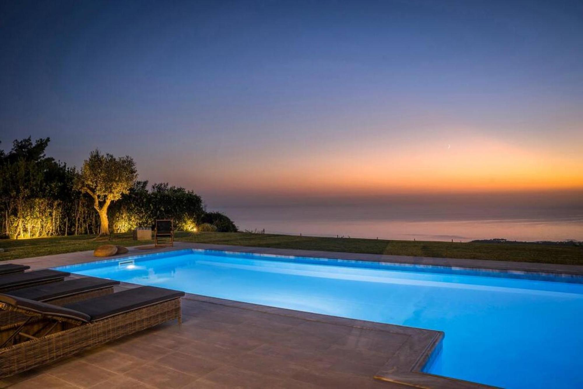 Grande Azzurro In Lakithra Villa Ngoại thất bức ảnh