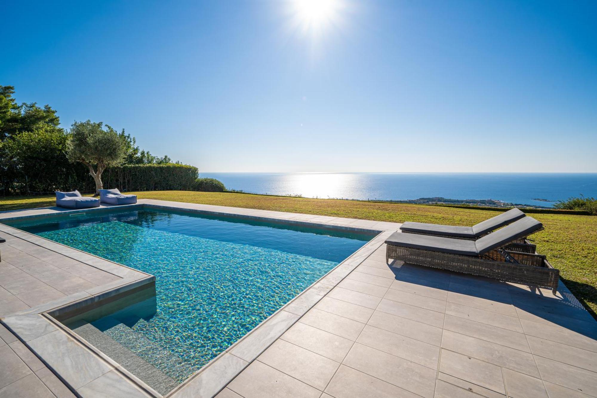 Grande Azzurro In Lakithra Villa Ngoại thất bức ảnh