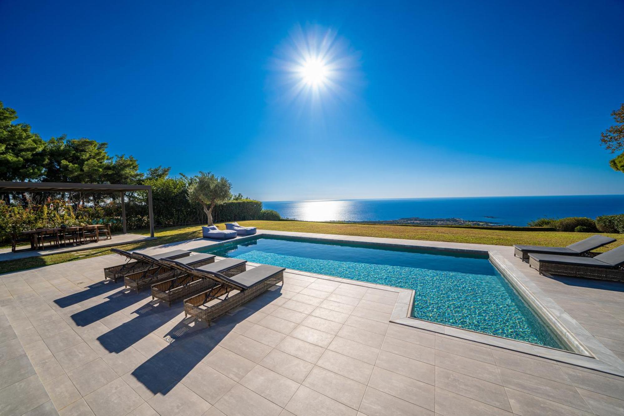 Grande Azzurro In Lakithra Villa Ngoại thất bức ảnh